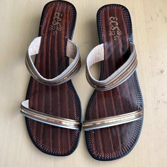 NWOT-South Asian Metallic Slip on Sandal - Picture 2 of 6